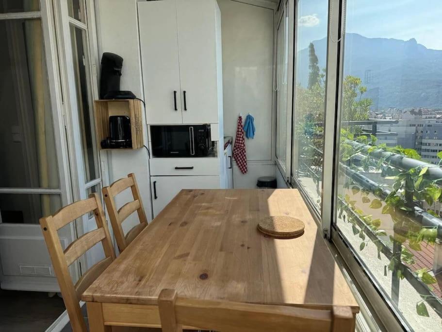 Le Rooftop Calme Et Terrasse A 1 Minute De La Gare Grenoble Ngoại thất bức ảnh